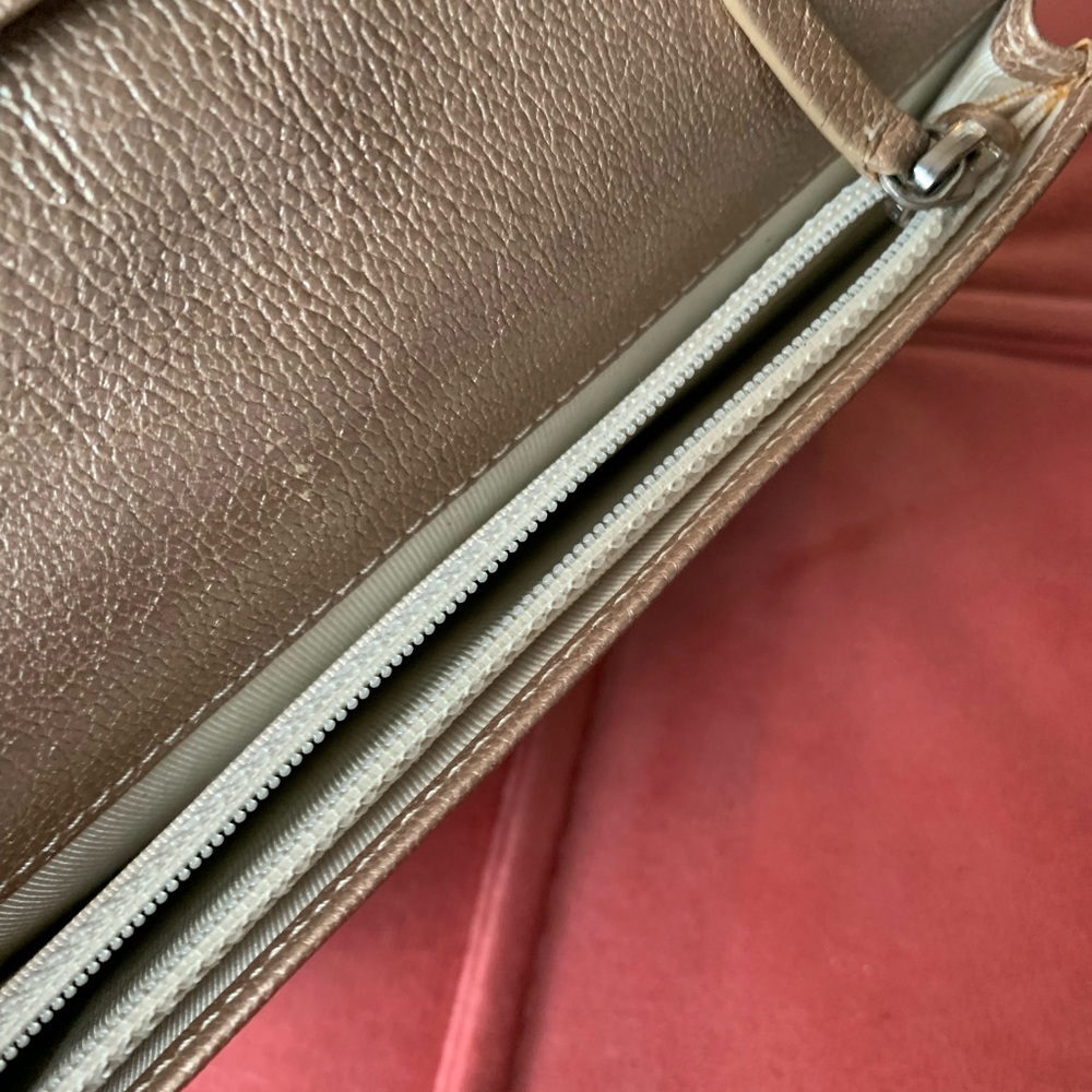 Chanel Lambskin Bifold wallet silver rose - Picture 6 of 8